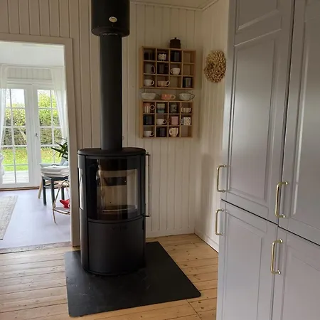 Yvette - 350m From The Sea By Interhome *